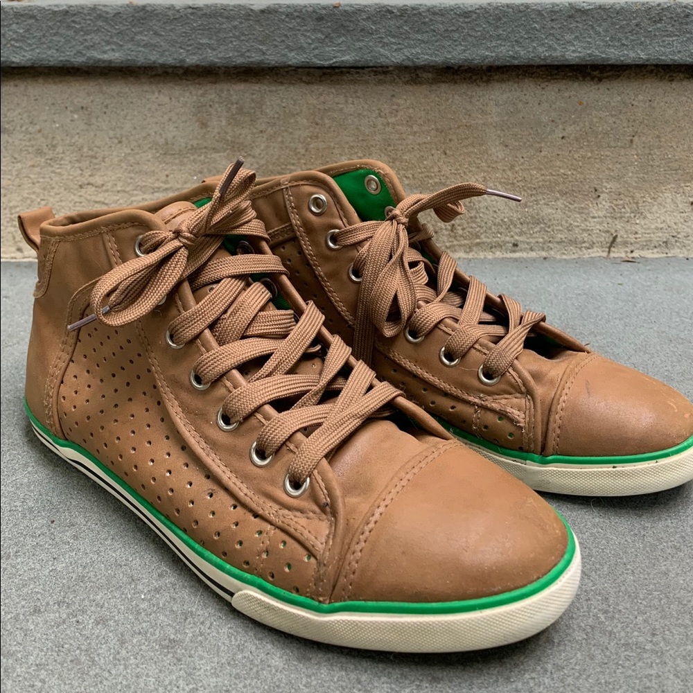 Cute & Casual Brown Sneakers